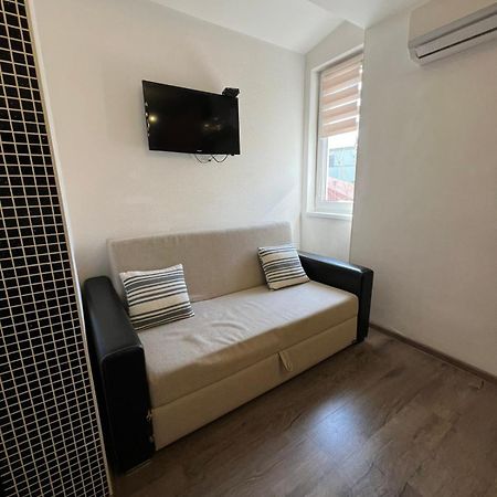 Apartments & Villa Georg Одеса Екстериор снимка